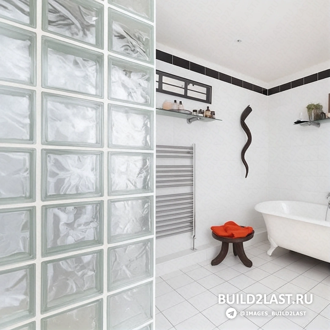 Прихожая с дизайнерской мебелью, стеллажами и скульптурами, этнический и средиземноморский стили в интерьере квартиры Simon Upton.